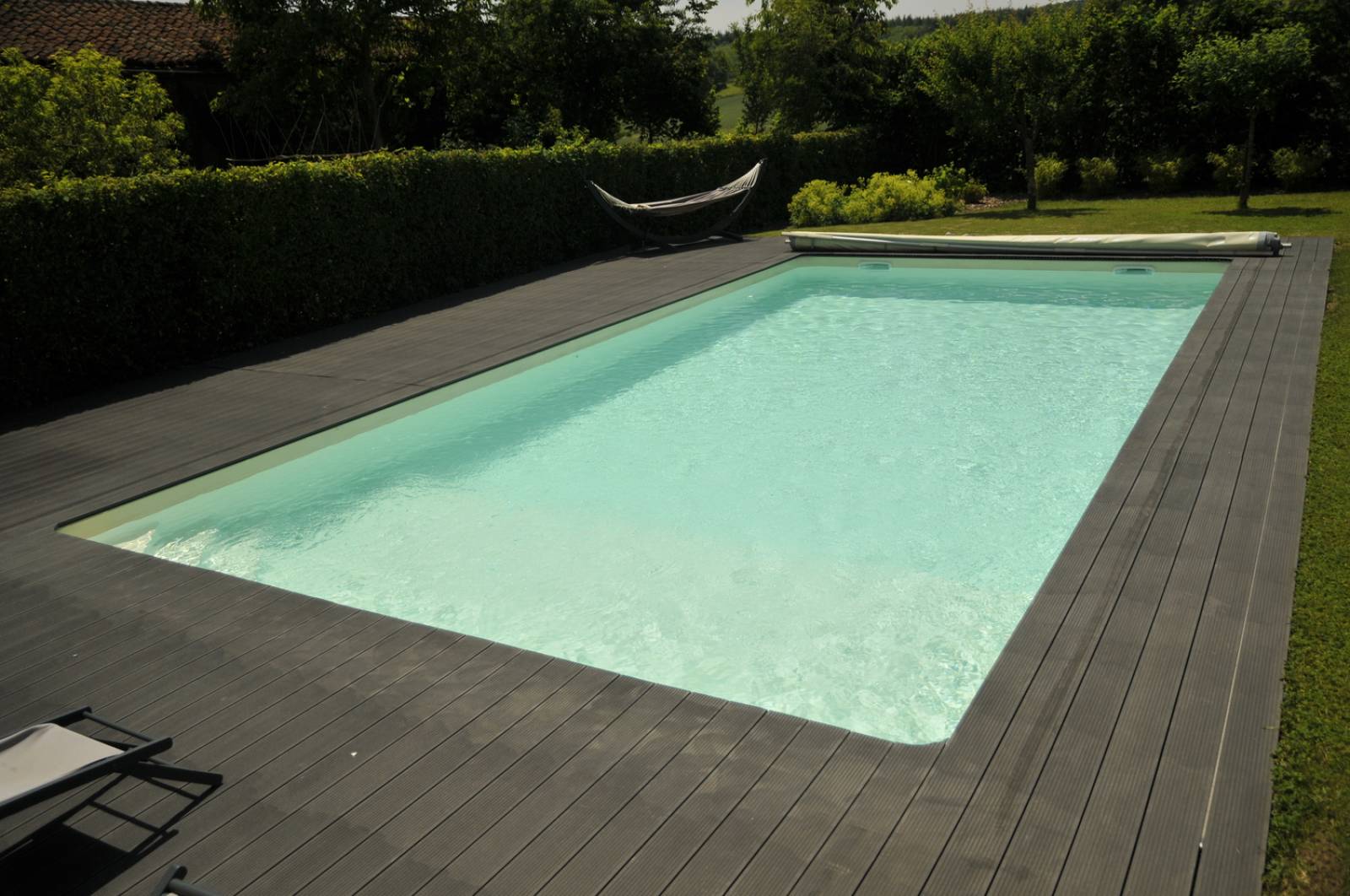 Piscine acier Steeltech 6m x 3m installée à La Chapelle-de-Guinchay