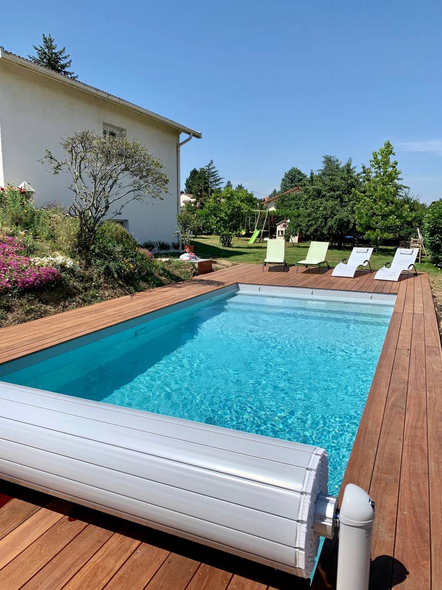 Piscine sur-mesure 6 m x 3 m avec volet à La Chapelle-de-Guinchay