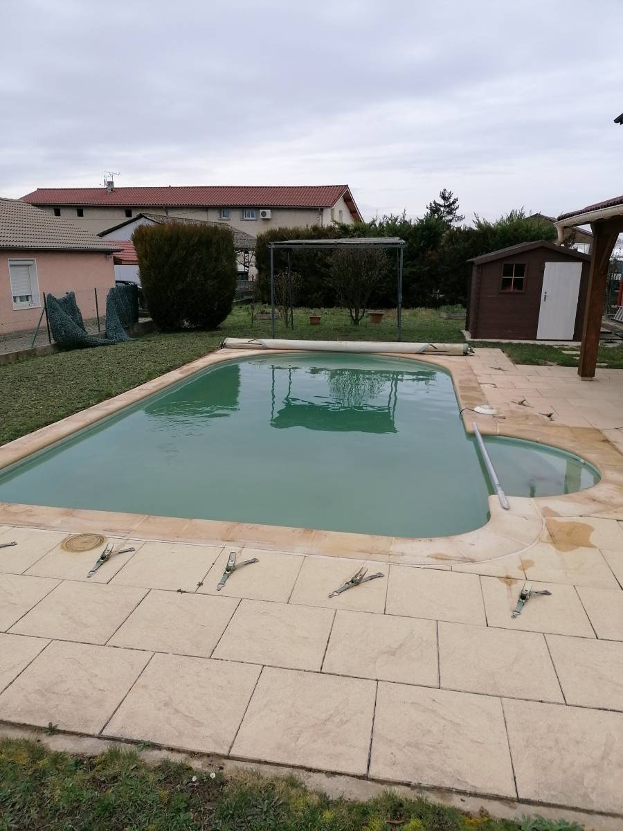 Piscine  avant rénovation