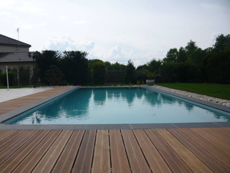 Réalisation d'une piscine rectangulaire de 7.5 m x 3.5 m à Champagne-au-Mont-d’Or