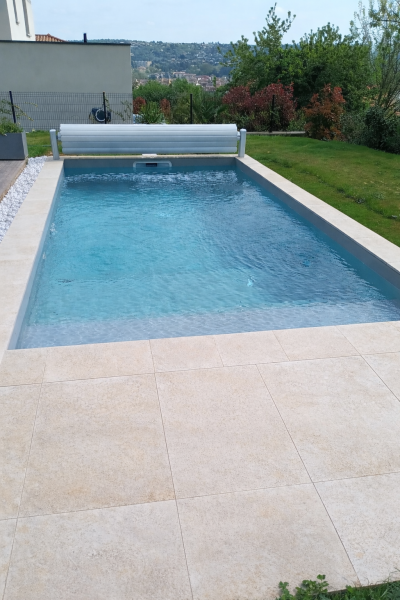 Projet de réalisation d'une piscine rectangulaire de 6 m x 3 m situé à Ceyzériat